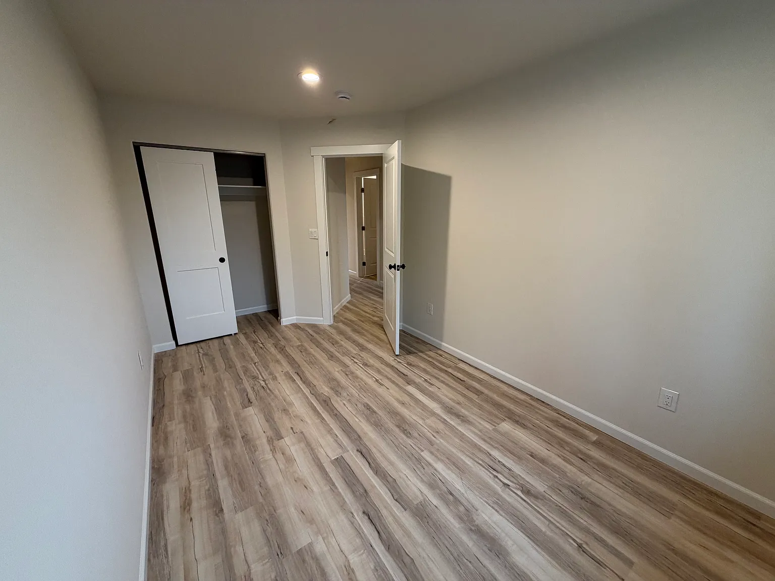 3 bed, 1224 sqft, $2,200 — Photo 4