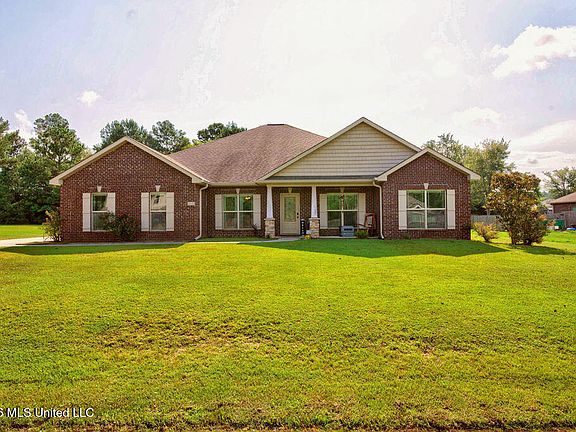 2nd image of 12112 Poplar Dr