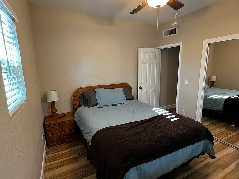 1432 E Saint Catherine Ave — Photo 13