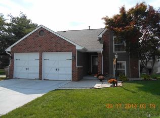 4645 Foxridge Ct, Columbus, IN 47203