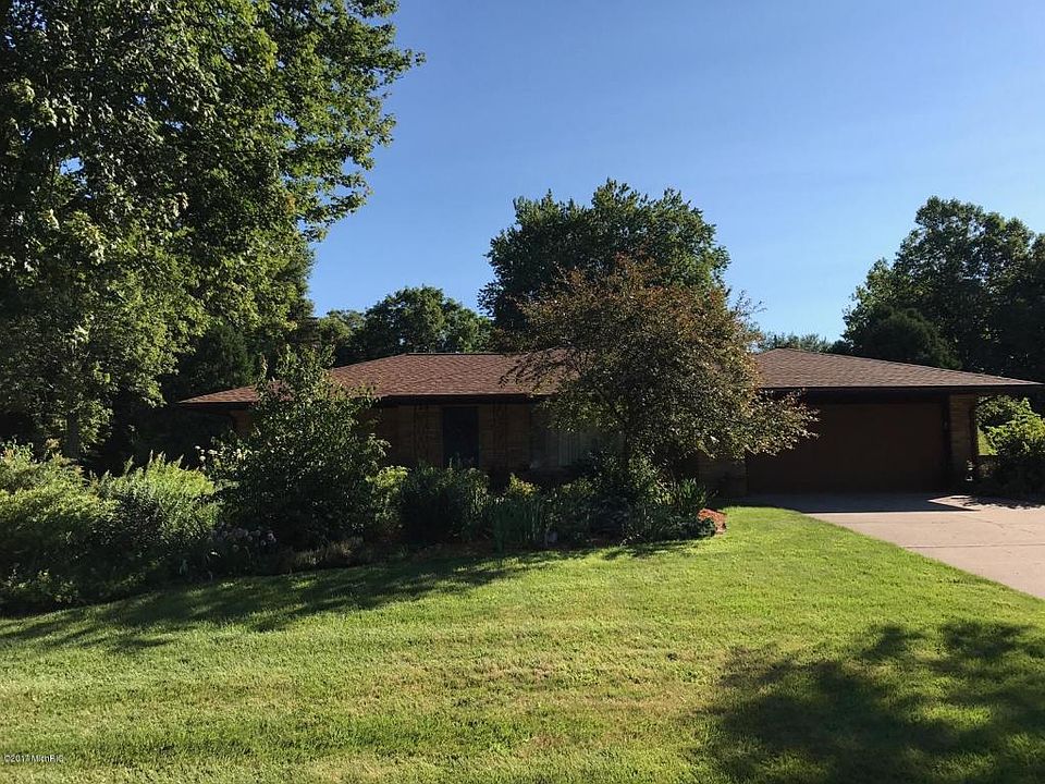 1st image of 675 Larkwood Dr