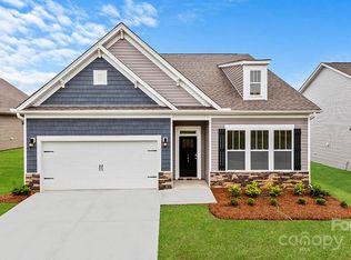 559 River Bottom Rd, Fletcher, NC 28732