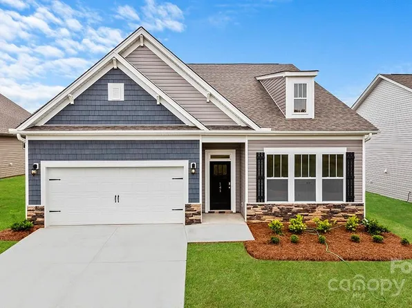 559 River Bottom Rd, Fletcher, NC 28732