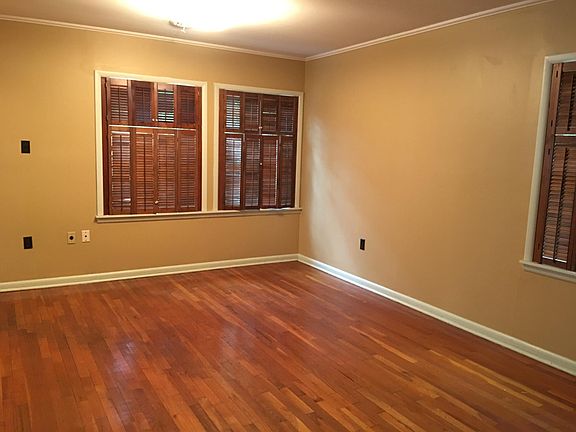 4th image of 83 Beechwood Dr