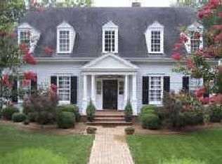 413 Lake Boone Trl, Raleigh, NC 27608