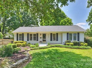 6938 Wrentree Dr, Charlotte, NC 28210