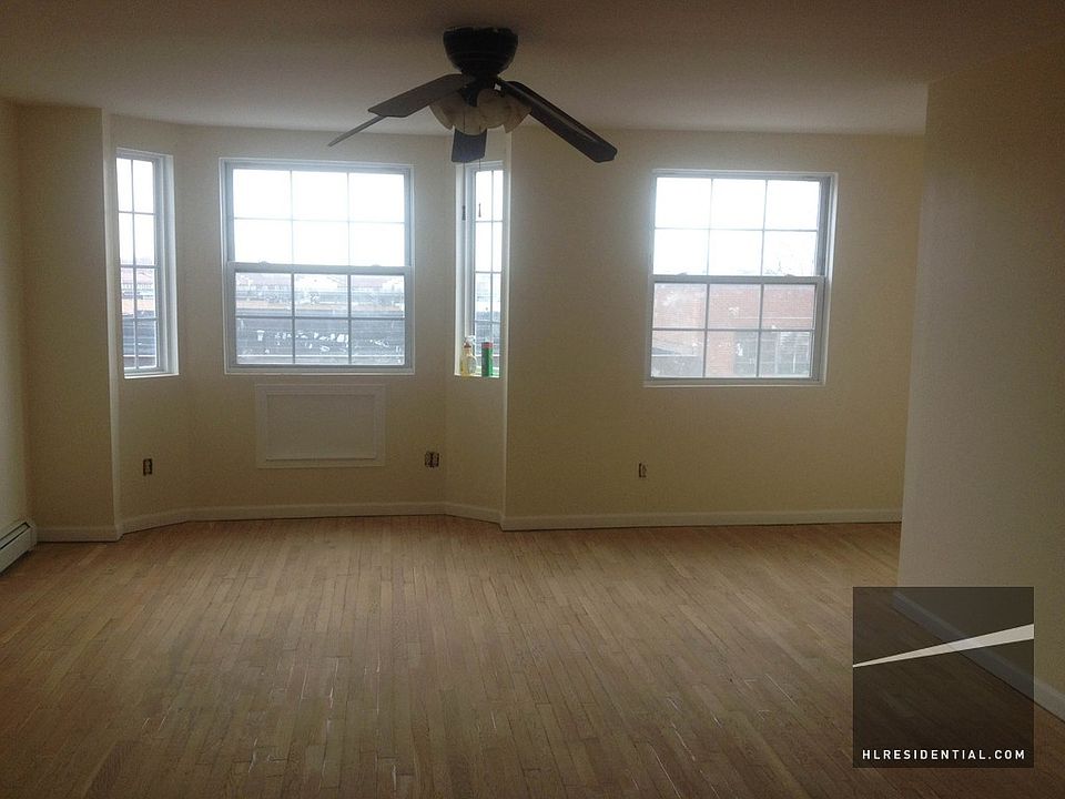 1st image of 1780 Dean St #3