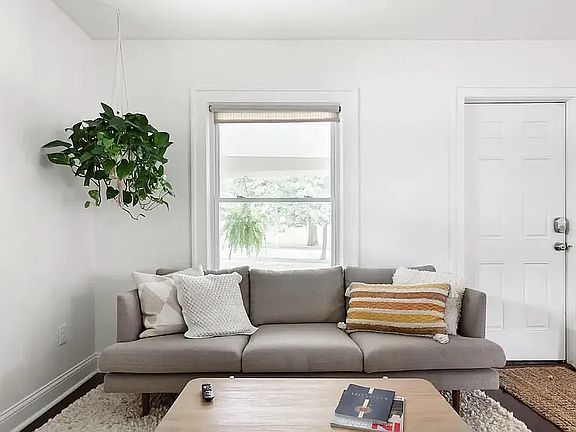 5th image of 6022 Paseo Blvd