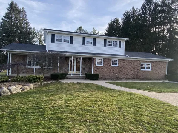 11424 Thirty Mile Rd, Washington, MI 48095