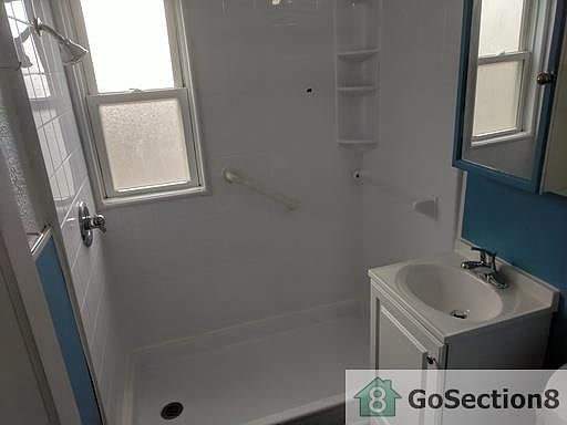 2nd image of 936 N Central Dr