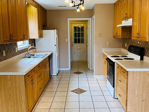 5th image of 3069 Schroer Dr