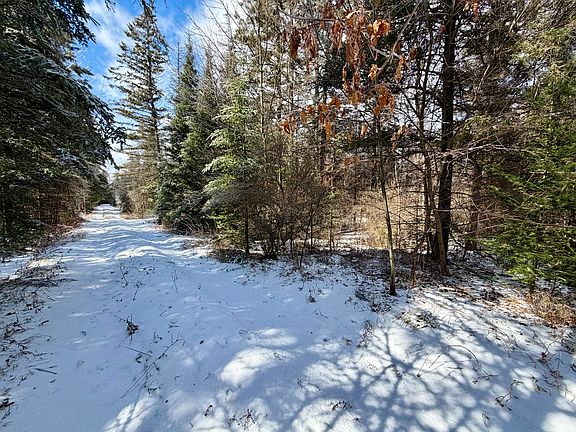 4th image of 1490 Calcut Rd