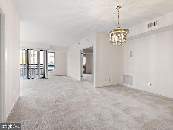 4th image of 1100 Lovering Ave APT 114