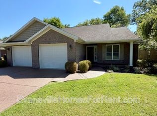 3909 Charlotte Ave #B, Evansville, IN 47720