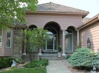 15706 Bedford Ave, Omaha, NE 68116