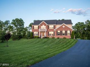 511 Ploughman Way, Hedgesville, WV 25427