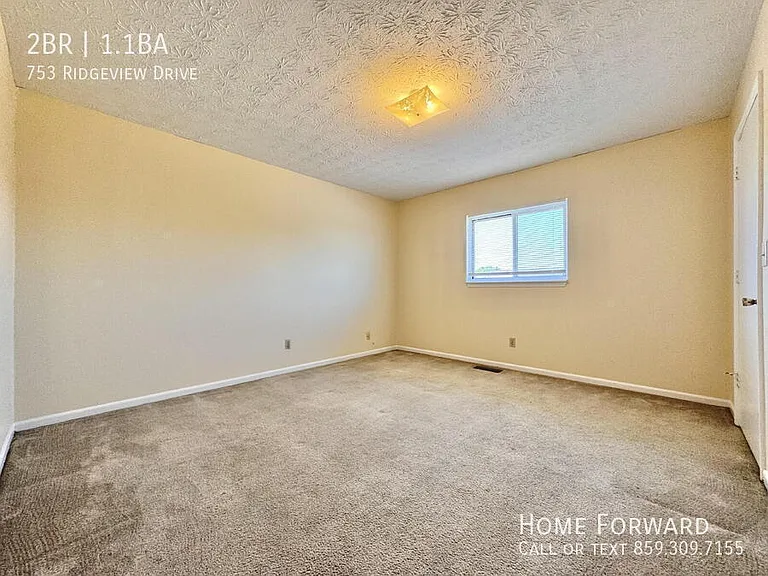 753 Ridgeview Dr — Photo 12