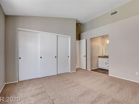 5th image of 2464 River Oaks Dr