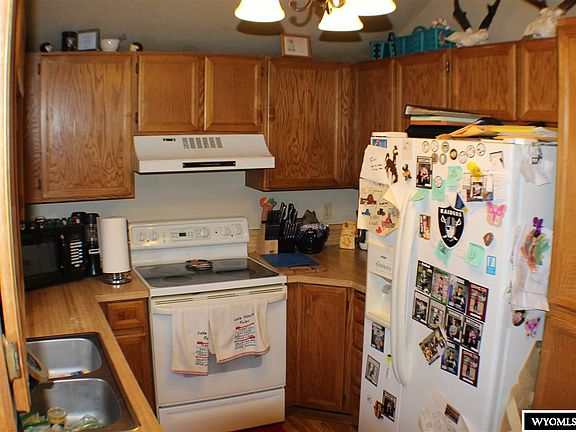 4th image of 700 Shoshone Ave Unit 14