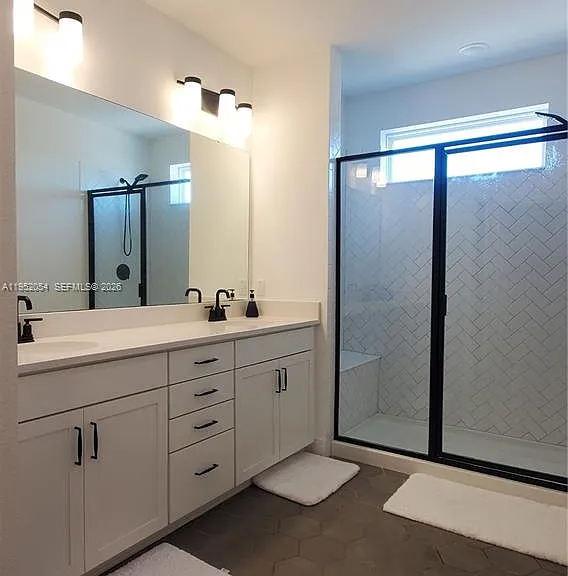 736 Yukon Ln — Photo 16