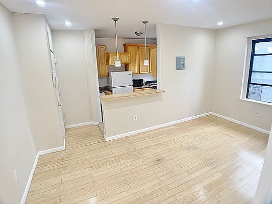 1st image of 21-15 33rd St #3EE