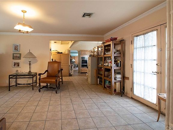 5th image of 3857 Rosemead Ave