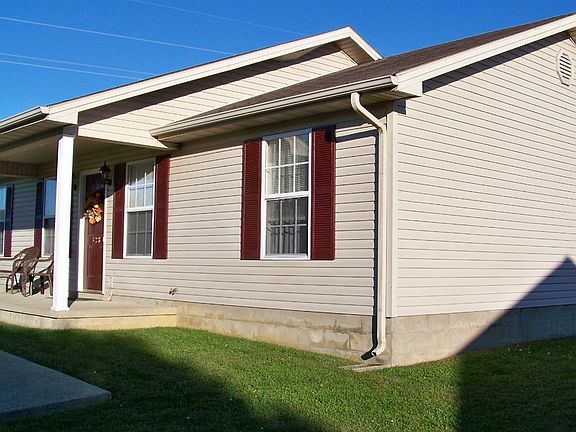3rd image of 328 Mary Branch Dr