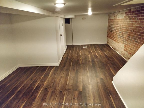 5th image of 715 Ossington Ave #1