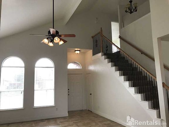 3rd image of 8213 3 Bars Dr