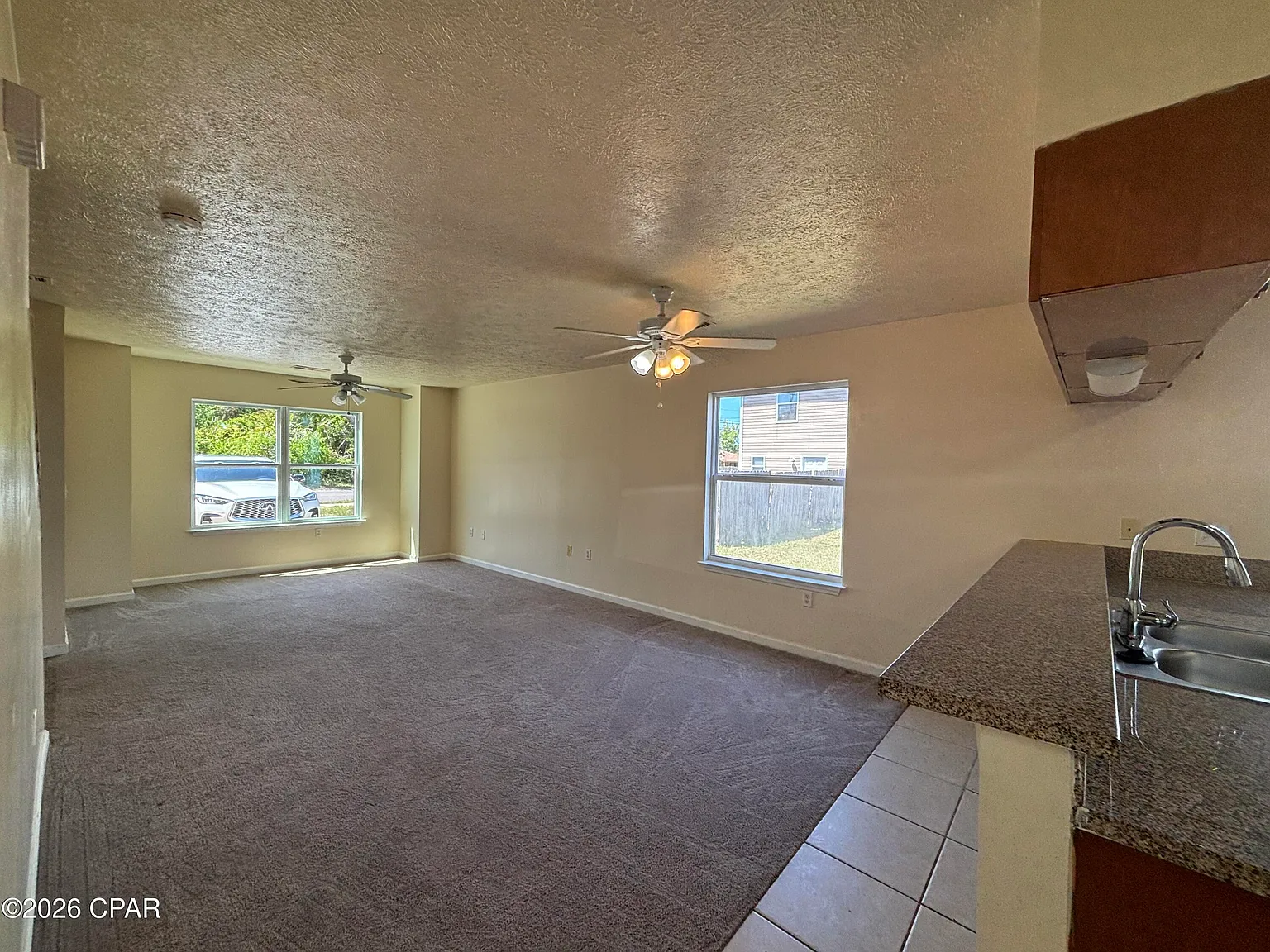 3 bed, 1.5 bath, 1317 sqft, $1,295 — Photo 4
