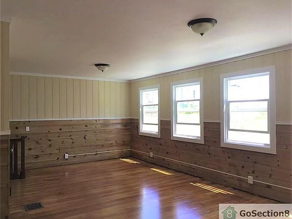 3rd image of 1541 Clement St #B