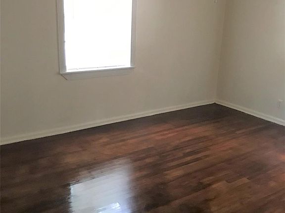 3rd image of 44 S 70th East Ave