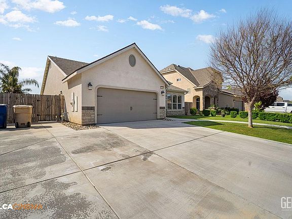 3rd image of 5401 Twinkle Ln