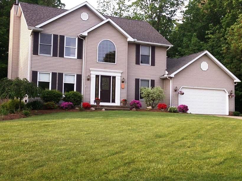 1st image of 10171 S Hampton Ct