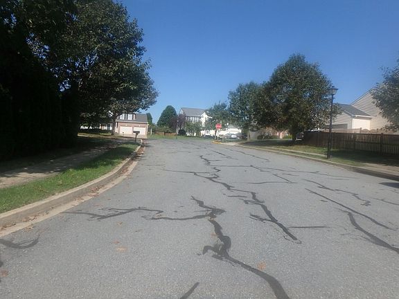 4th image of 206 Jenkins Creek Ct