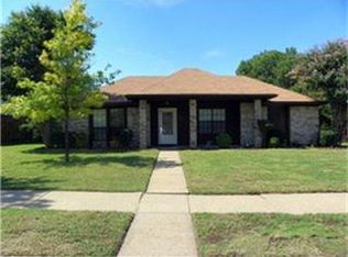 117 Bellwood Dr, Garland, TX 75040