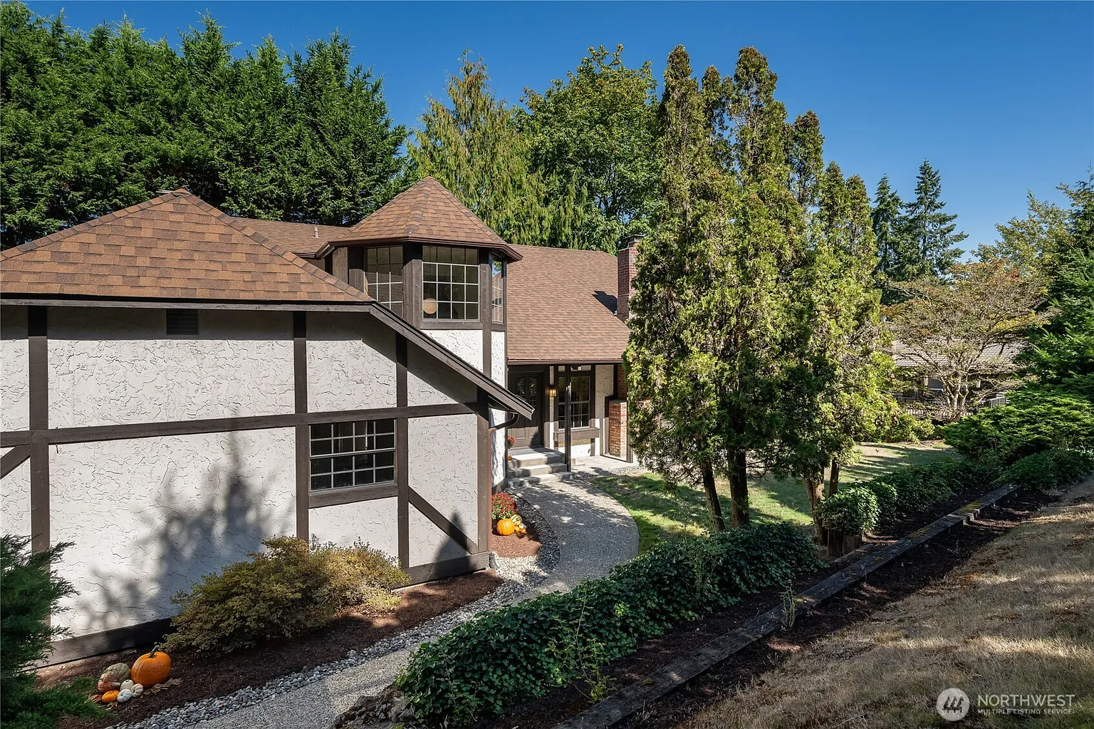 4631 Highland Drive photo 1