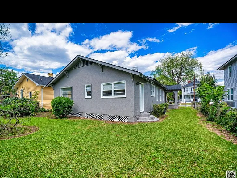 220 Ellis St — Photo 18