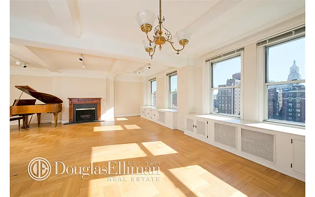 Sold by Douglas Elliman | media 27