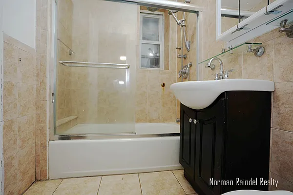 Rented by Norman Raindel, LREB | media 46