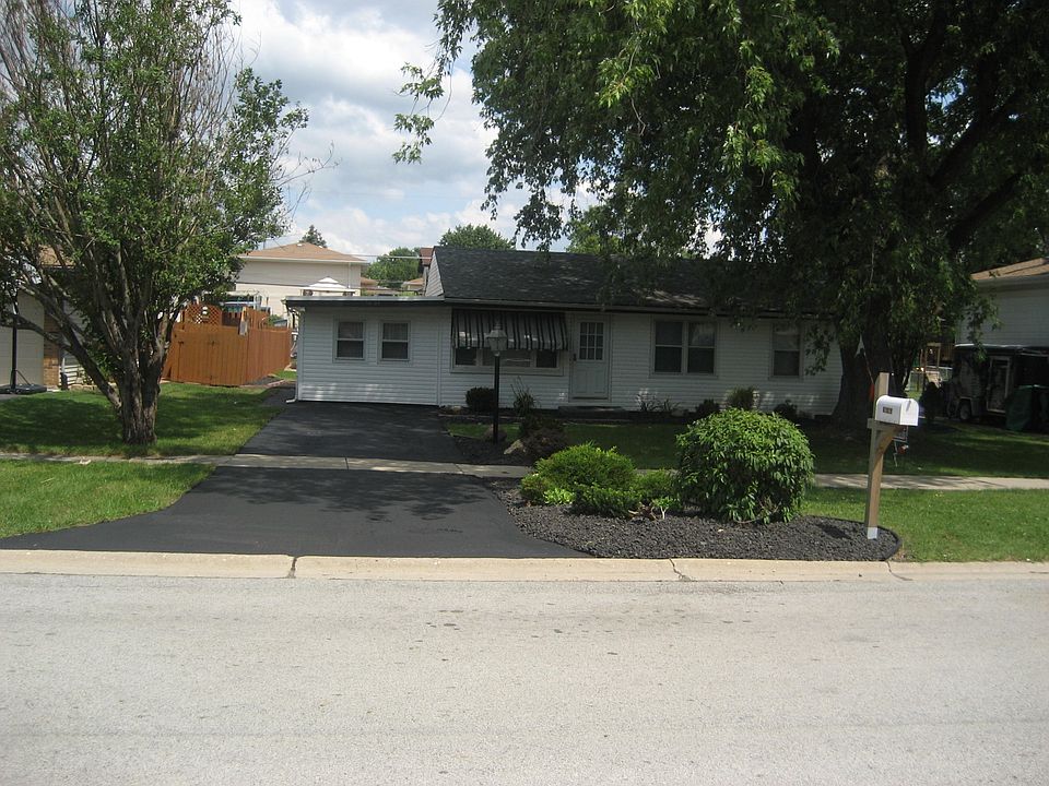 1st image of 16765 92nd Ave