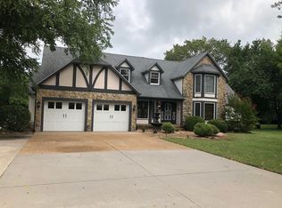 500 Crestview Dr, Parsons, KS 67357