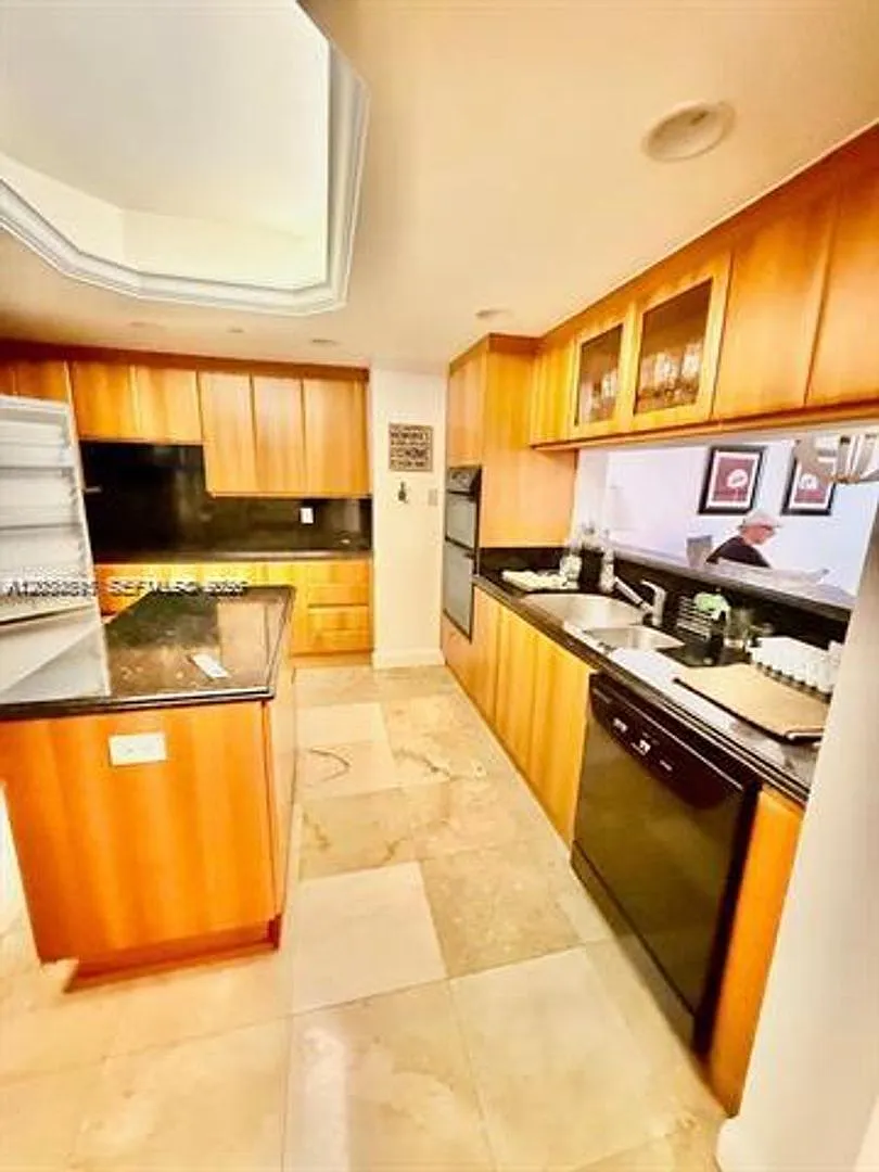 9595 Collins Ave cu-N2-G, Surfside, FL 33154 — Photo 1