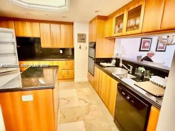 9595 Collins Ave, Miami Beach, FL