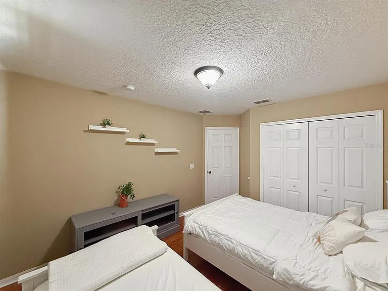 1302 S Beach Cir — Photo 27