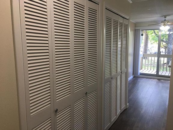 3rd image of 1034 Seacliff Dr N #1034
