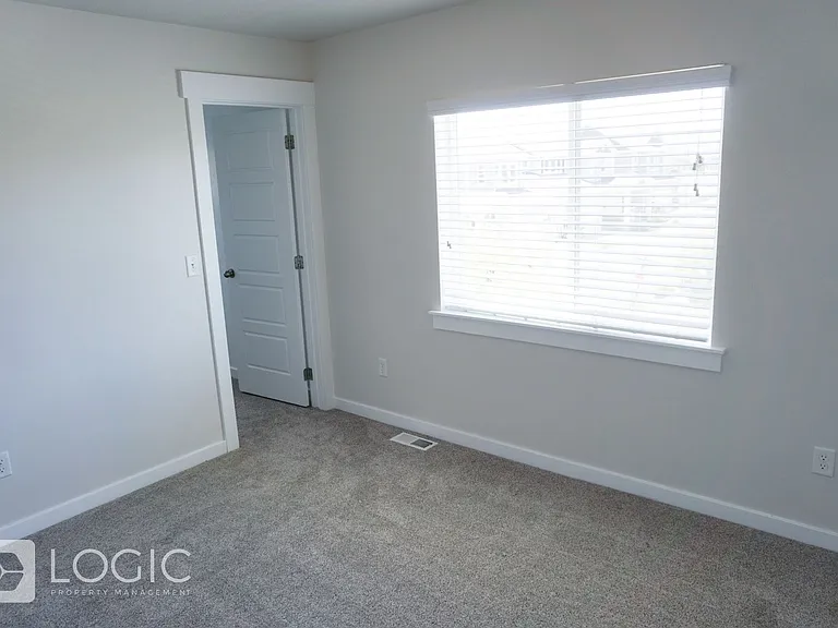 15180 S Gunpowder Ct — Photo 29