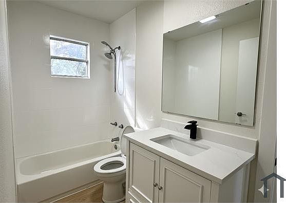 5th image of 311 W Crest Ave APT 5