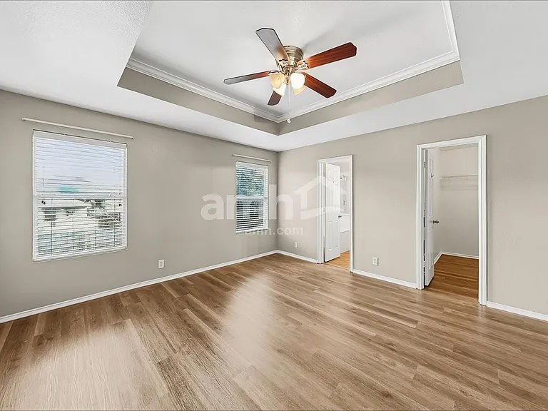 723 Rodeo Rnch — Photo 10