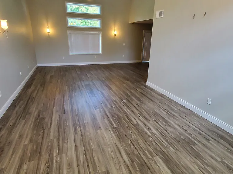 2614 W Murphysboro Rd — Photo 9